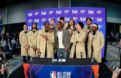 Shai Gilgeous Alexander este ales MVP in NBA. Fundasul ofera ceasuri de lux colegilor de echipa