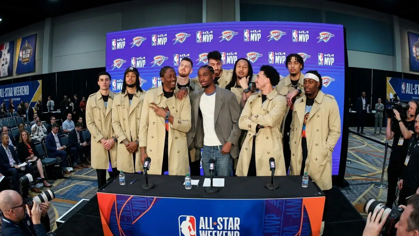 Shai Gilgeous Alexander este ales MVP in NBA. Fundasul ofera ceasuri de lux colegilor de echipa