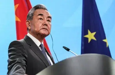 China anunta sprijin oficial pentru Cuba. Wang Yi critica presiunile SUA la ONU