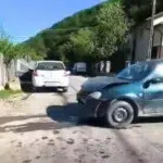 Accident rutier cu doua masini in Arges. Doi adulti si doi copii ajung la spital