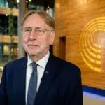 Parlamentul European aproba acordul Turnberry. Trump ameninta cu taxe de 25 la suta pentru masini