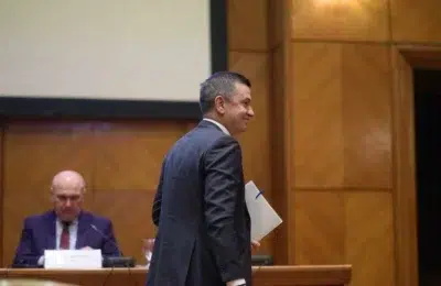 Liderii PSD, PNL, USR si UDMR semneaza acordul pe salarizare. Niciun venit bugetar nu scade