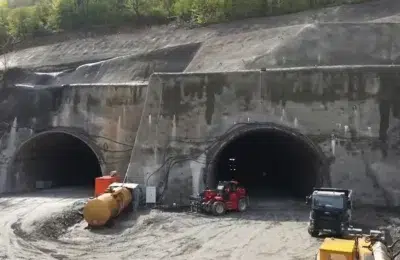 Surpriza uriasa pentru soferi. Primul tunel de autostrada de pe Valea Oltului a fost strapuns