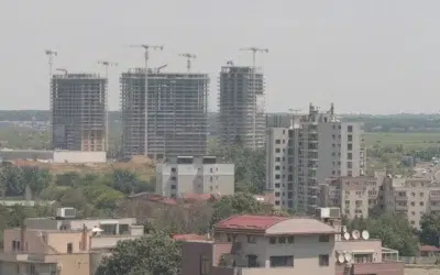 Avertisment pentru romanii care cumpară case, euro a atins un nou record absolut de 5.23 lei