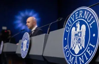 România riscă pierderea fondurilor europene la un deficit de 10 procente. Avertismentul analiștilor