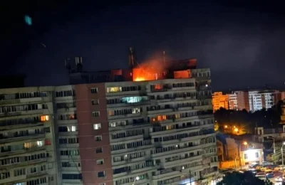 Drona ruseasca loveste un bloc din Galati. Zeci de oameni evacuati in urma exploziei