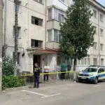 Femeie de 69 de ani gasita injunghiata in propriul apartament din Iasi. Prietena ei a sunat la 112