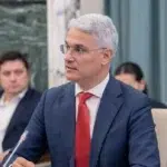 Guvernul taie sporurile bugetarilor la 20 la suta. Dragos Pislaru prezinta noua lege a salarizarii