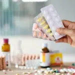 Pacientii romani asteapta 1.110 zile pentru medicamente noi. Decalajul este cel mai mare din Europa