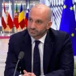 Franta cere mentinerea sprijinului pentru Ucraina. Oficialii europeni discuta negocierile cu Rusia