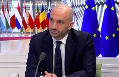 Franta cere mentinerea sprijinului pentru Ucraina. Oficialii europeni discuta negocierile cu Rusia