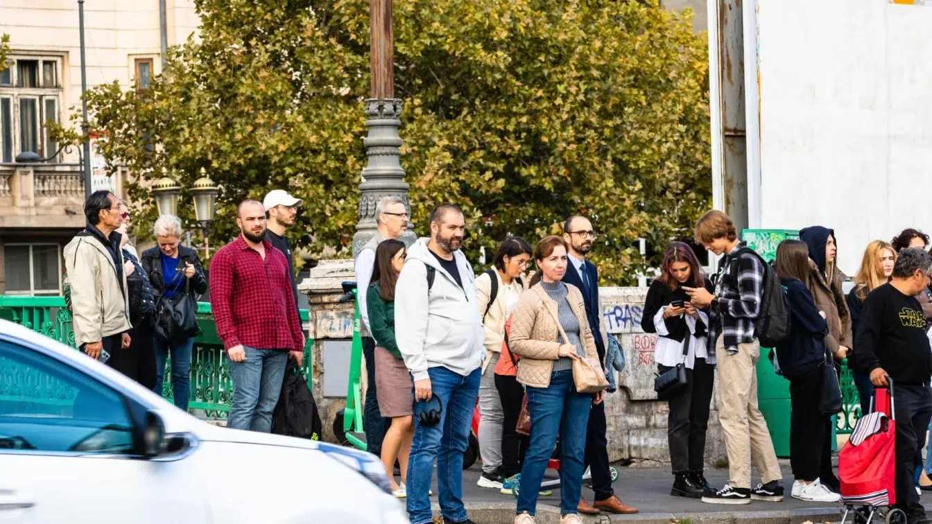 Romanii muncesc 38 de ore pe saptamana. Datele Eurostat arata ca olandezii lucreaza doar 31 de ore
