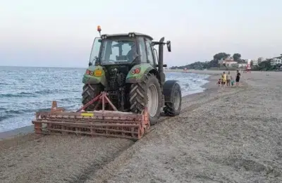 Perchezitii IGPR la Apele Romane Constanta. Anchetatorii verifica plajele din Mamaia Nord