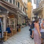 Grecia limiteaza platile cash la 500 de euro. Amenzi usturatoare pentru incalcari