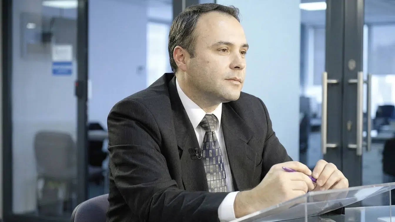 Pretul petrolului sare la 124 de dolari pe baril