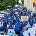 Angajatii Apelor Romane protesteaza in Capitala. Sistemul are un deficit de 5000 de oameni