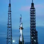 Racheta New Glenn a explodat pe rampa de lansare. Jeff Bezos anunta investigatii la baza din Florida