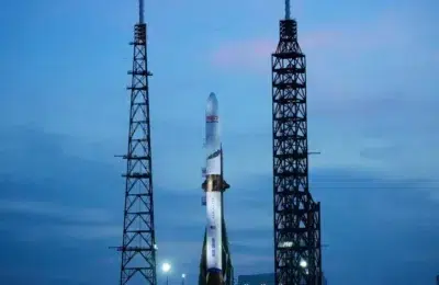 Racheta New Glenn a explodat pe rampa de lansare. Jeff Bezos anunta investigatii la baza din Florida