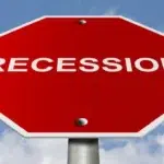 Avertisment dur pentru toti romanii. Euro sare de 5 lei si economia risca o recesiune dura