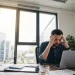 Psihologii anunta 3 strategii pentru gestionarea stresului zilnic. Cum eviti epuizarea la birou