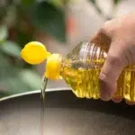 Ce pățești dacă folosești ulei de gătit la mașină?