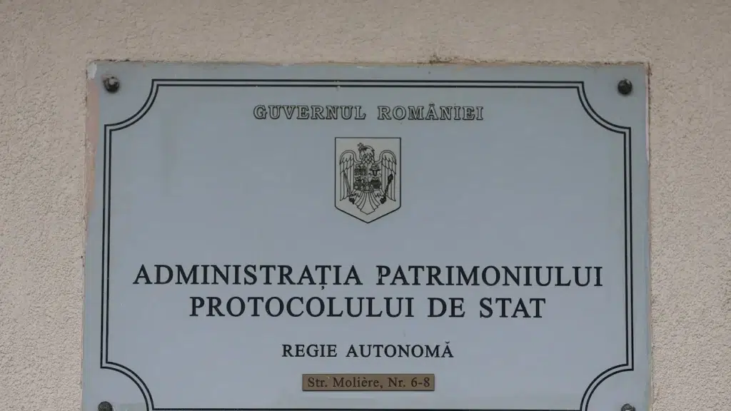 Guvernul desecretizeaza lista vilelor de protocol. Romanii afla cine locuieste pe banii statului