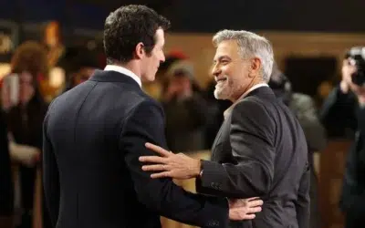 George Clooney il propune pe Callum Turner noul James Bond. Actorul britanic are 36 de ani