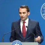 Cancelaria lui Bolojan reia licitatia de 2,2 milioane lei. Guvernul inchiriaza 17 masini de marfa