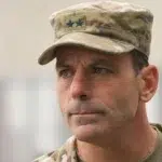 Seful armatei SUA in Europa si Africa demisioneaza. Pentagonul continua epurarile la varf