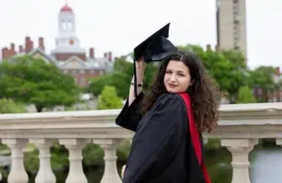Daria Harabor absolva Harvard la 23 de ani. Tanara din Galati va cerceta computere cuantice in SUA