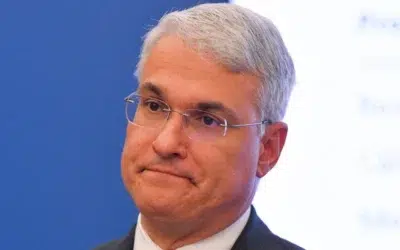 Dragos Pislaru sesizeaza autoritatile despre 50 de pagini false. Reteaua ataca legea salarizarii
