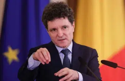 Fostul consilier al lui Nicusor Dan regreta votul acordat. Edmond Niculusca isi cere iertare