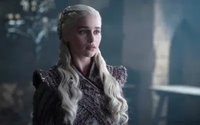 Emilia Clarke a suferit doua anevrisme la 22 si 24 de ani. Actrita povesteste trauma sa