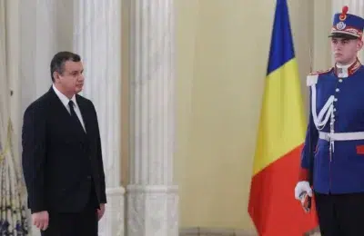 Nicusor Dan il desemneaza premier pe Eugen Tomac. Guvernul are nevoie de 233 de voturi