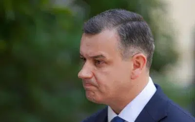 Eugen Tomac renunta la mandatul de premier. PNL si PSD resping guvernul tehnocrat
