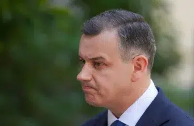 Eugen Tomac renunta la mandatul de premier. PNL si PSD resping guvernul tehnocrat