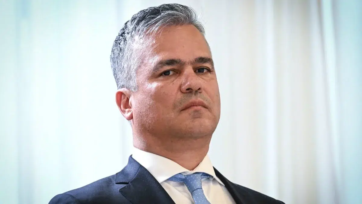 Votul pentru Guvernul Vestea se blocheaza in Parlament. USR si PNL au suspendat sedinta