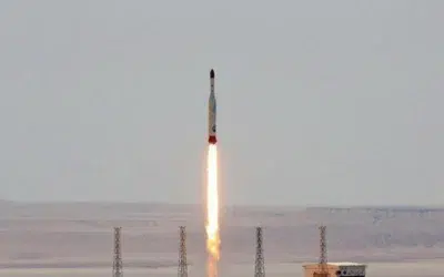 Presa iraniana cere construirea bombei atomice. Clericii vor ruperea negocierilor cu Statele Unite
