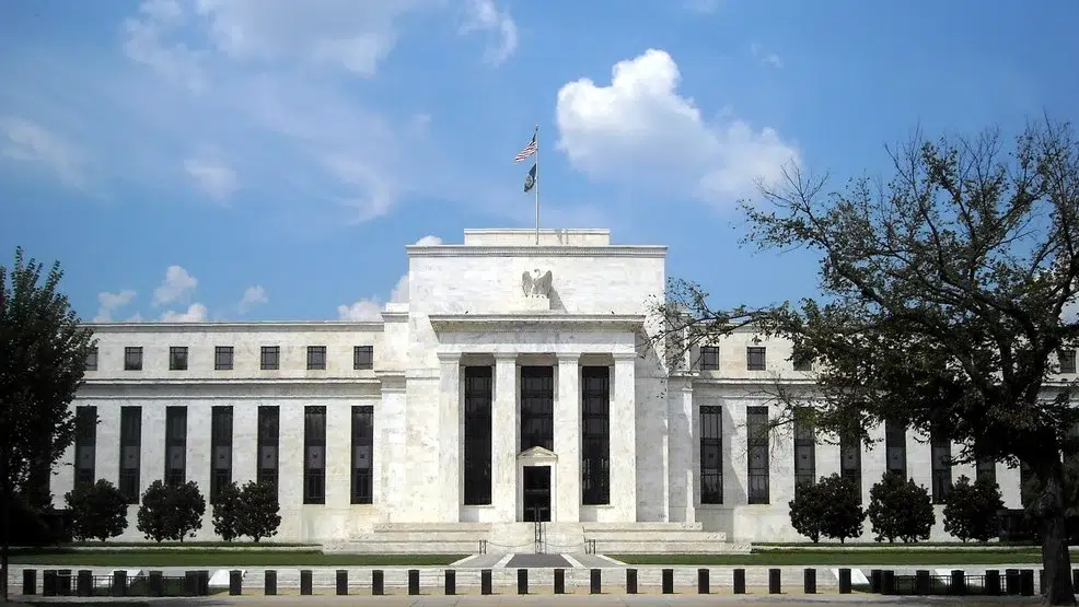 Kevin Warsh dobanda Fed
