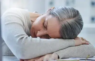 Romanii asteaptă cinci ani pentru diagnosticul de Miastenia Gravis. Cum se manifesta boala