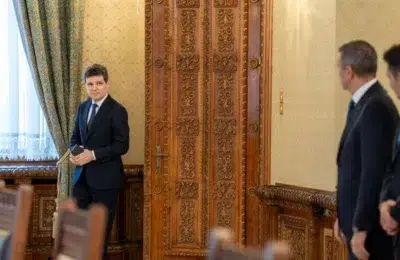 Nicusor Dan inclina spre nominalizarea lui Sorin Grindeanu. Criza politica atinge doua luni