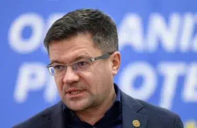 PNL Iasi voteaza in unanimitate impotriva lui Adrian Vestea. Filiala il sustine pe Ilie Bolojan