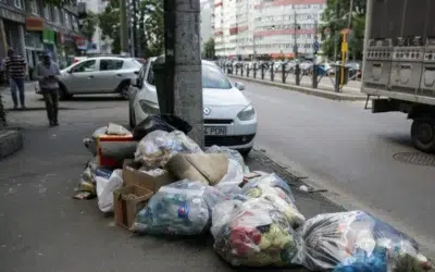 Instanta suspenda incetarea contractului cu Romprest. Cine aduna gunoiul in Sectorul 1