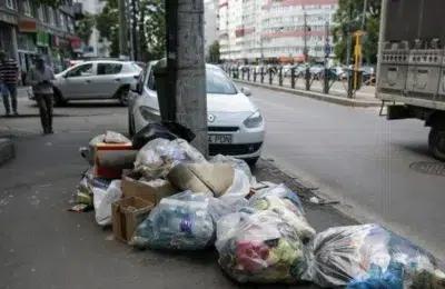 Instanta suspenda incetarea contractului cu Romprest. Cine aduna gunoiul in Sectorul 1
