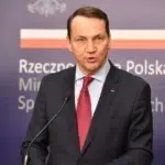 Polonia avertizeaza ca Rusia pregateste un atac sub steag fals. Putin ameninta Europa cu represalii