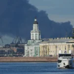 Dronele ucrainene lovesc un terminal petrolier din Sankt Petersburg. Aeroportul suspenda zborurile