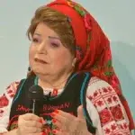 Saveta Bogdan anuleaza plecarea in SUA dupa sapte ani. Artista alege vacanta in Grecia