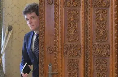 Siegfried Muresan este propus premier de PNL USR si UDMR. Romania risca 11 miliarde din PNRR