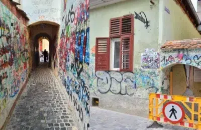 Primaria Brasov incepe restaurarea pe Strada Sforii. Lucrarile vizeaza cele patru fatade