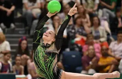 Tara Dragas rateaza bacalaureatul din cauza notei 4 la sport. Gimnasta repeta anul scolar